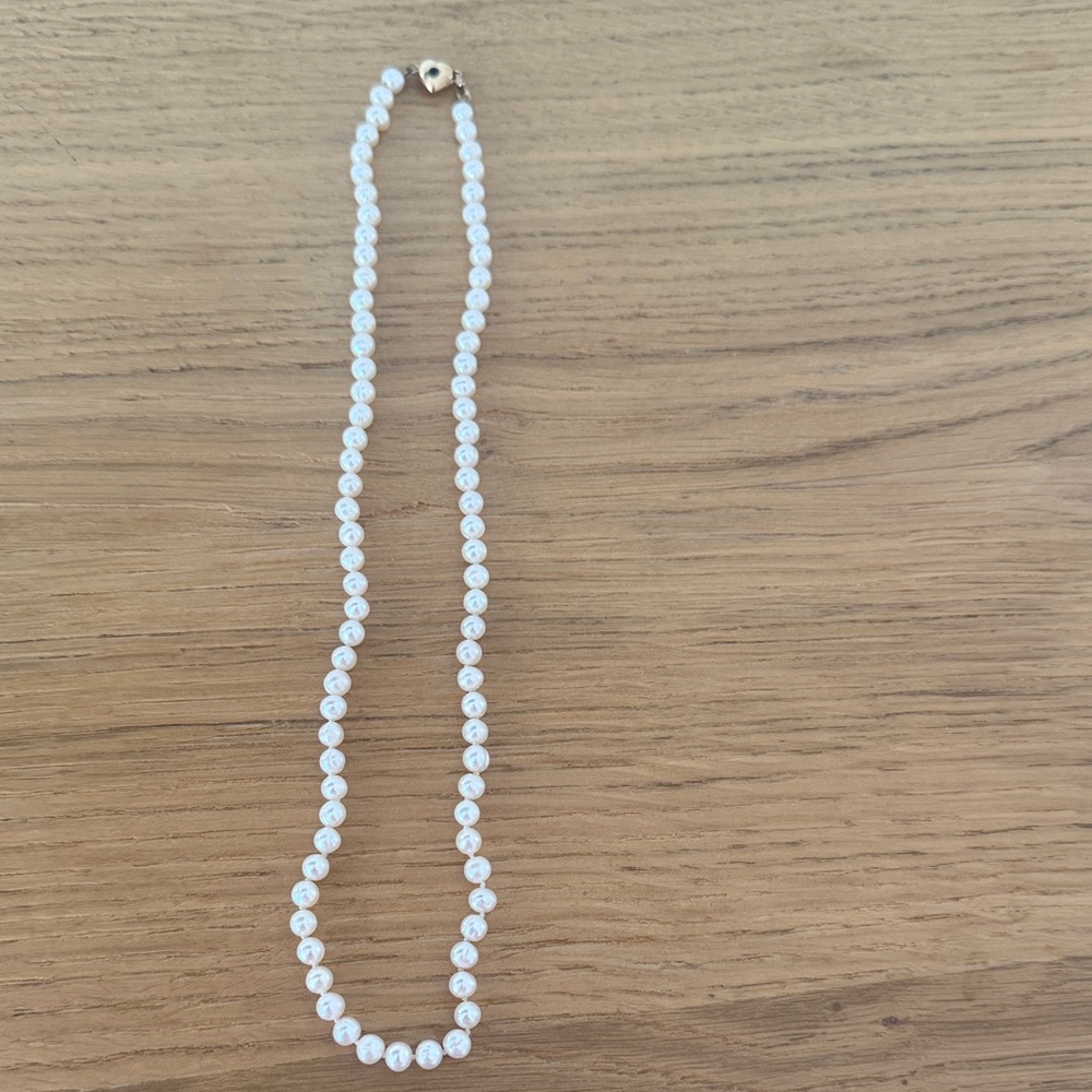 Classic White Pearl Necklace